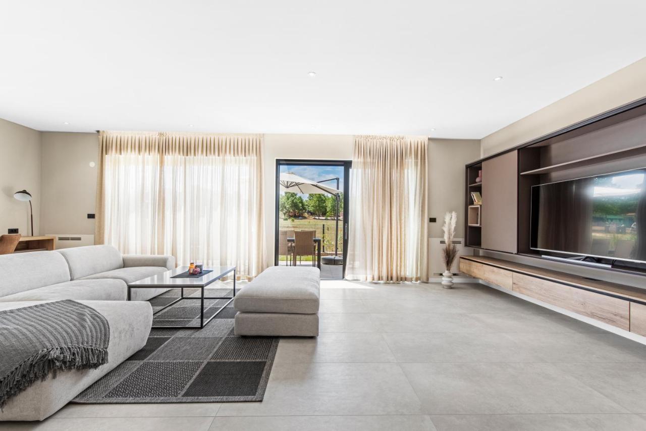 Villa Dafna 포레치 외부 사진